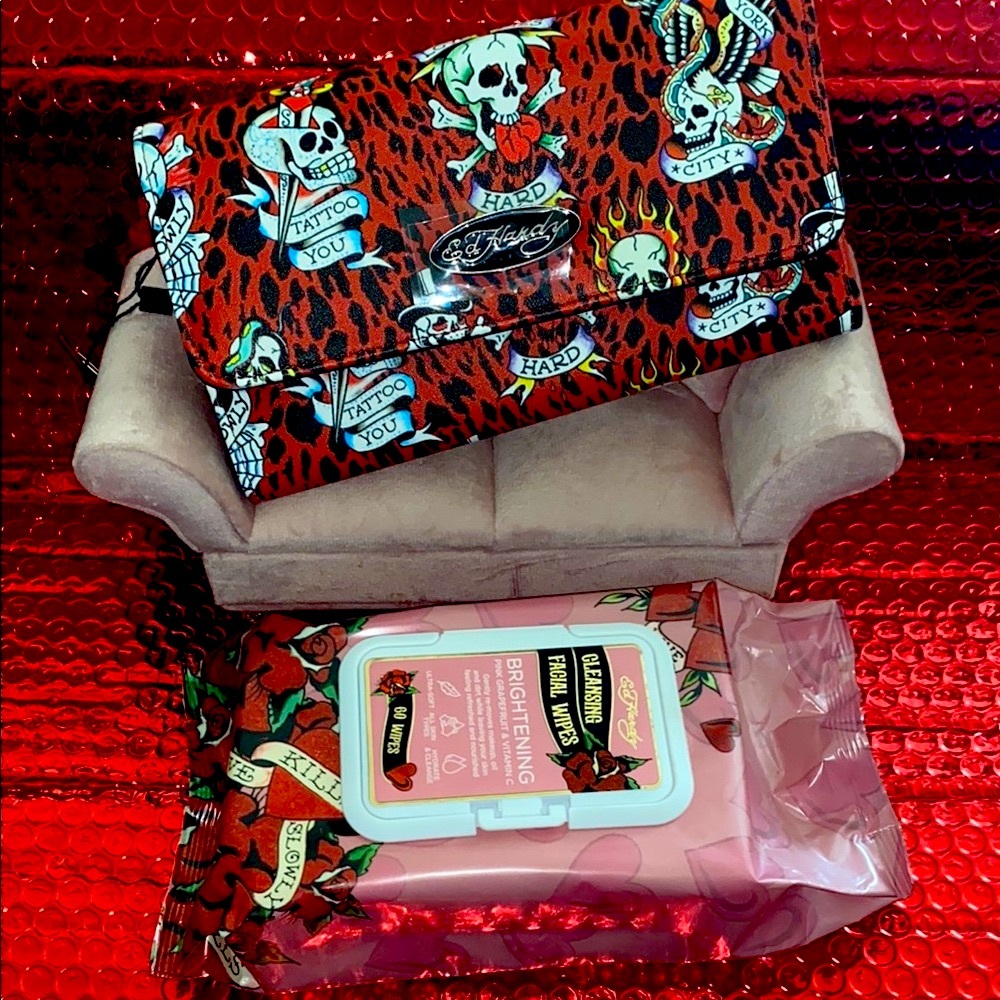 Ed Hardy Red/Animal Print Wallet & 60 ct Facial Wipes NWT 🏷 Vegan Leather